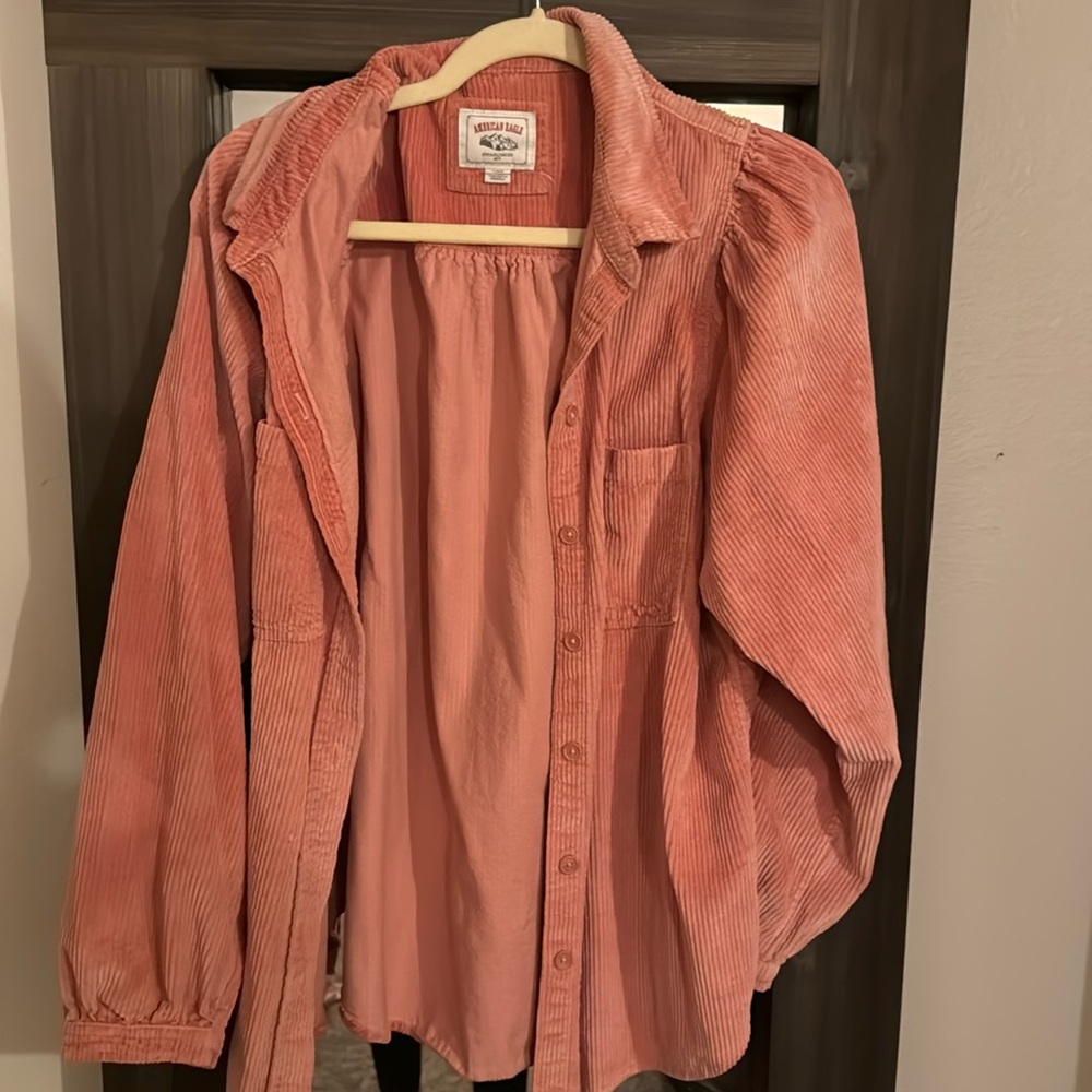 American eagle size l/xl runs small but fits a little over sized